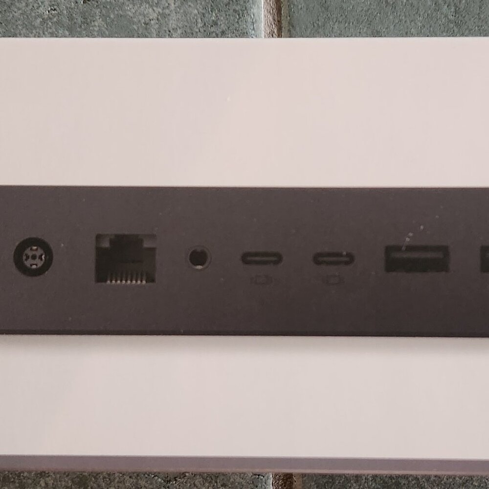 Microsoft Surface Dock 2